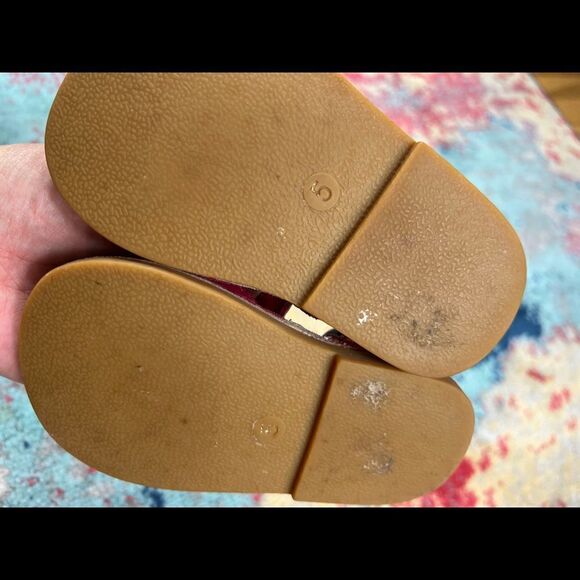 Livie & Luca Girls Strawberry Sandals Size 5 - Picture 3 of 4